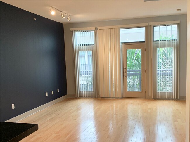 Foto del edificio - 1901 Post Oak Blvd