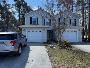 Building Photo - 617A 15th Ave S