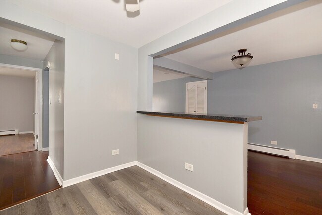 Foto del edificio - 6870 N Northwest Hwy