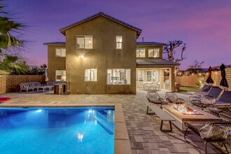 Building Photo - 42942 Del Lago Ct