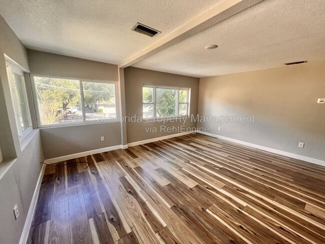 Photo - 1110 Poinsettia Ave Apartment