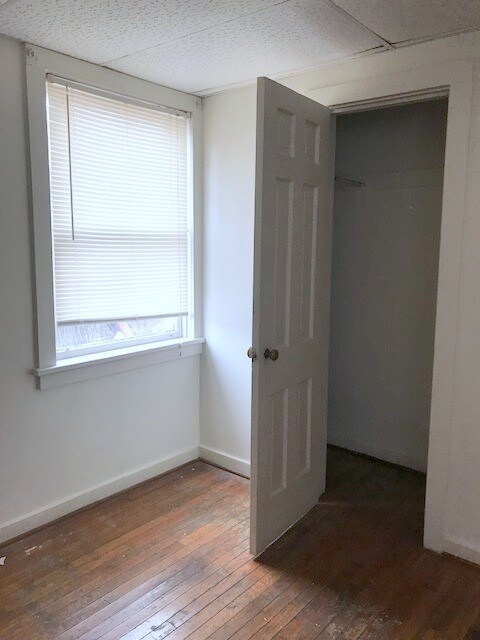 Foto del edificio - 530 E Adams St