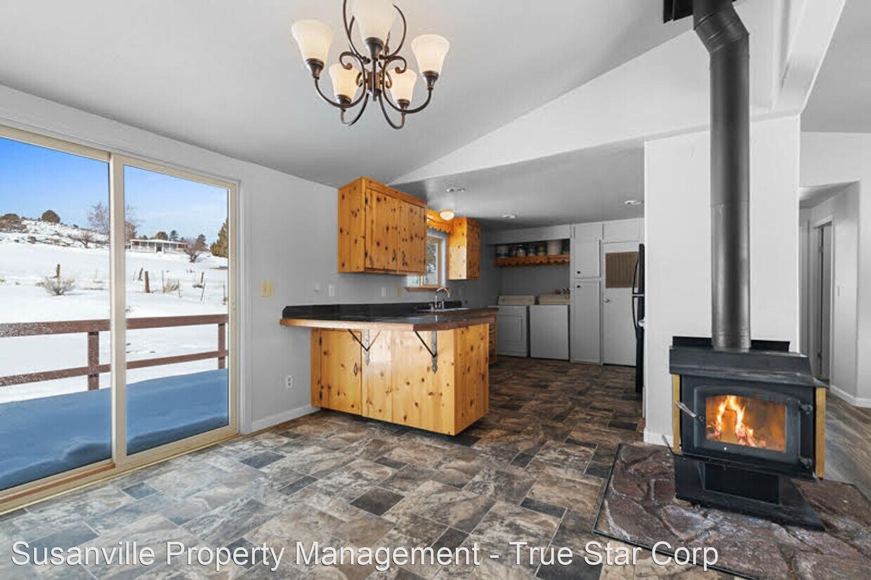 698325 Gold Crest Ln, Susanville, CA 96130 House Rental in