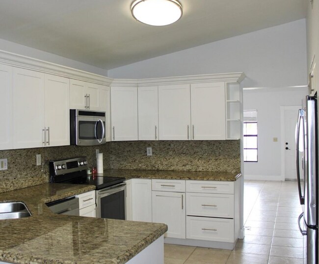Foto del edificio - 2728 W 74th St