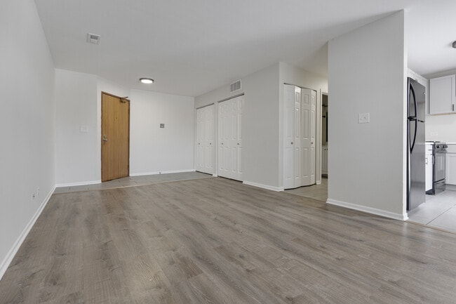 Building Photo - 46 Gant Cir