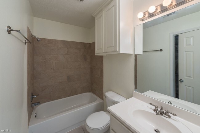 Building Photo - 1612 Park Pl