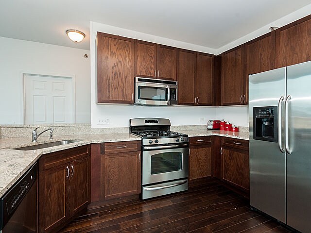 Foto del edificio - 757 N Orleans St