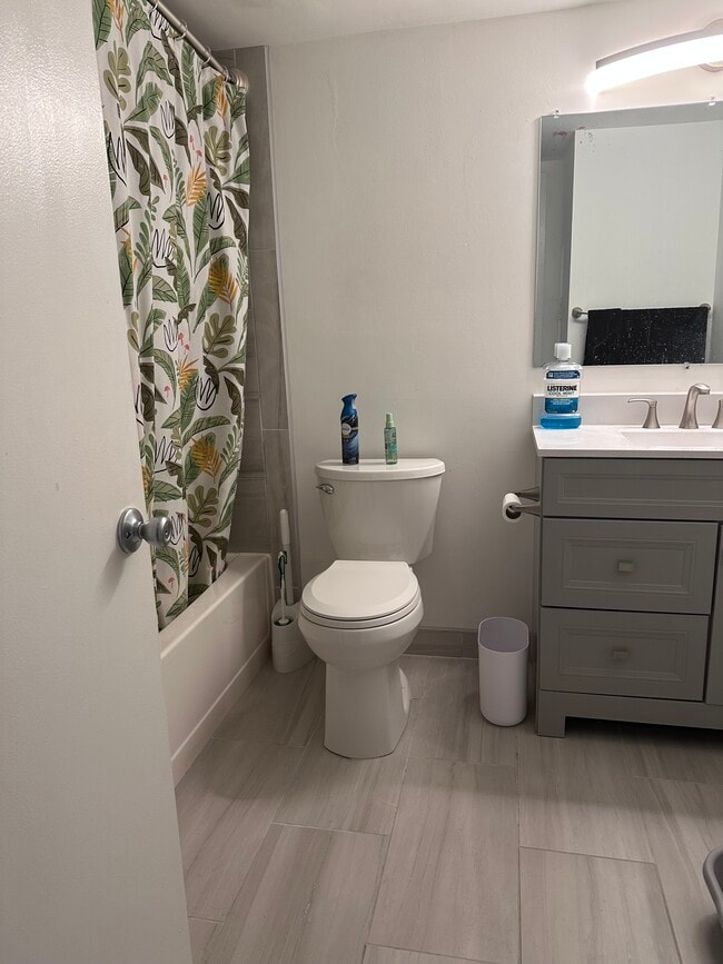 Foto del edificio - 423 Christopher Ave