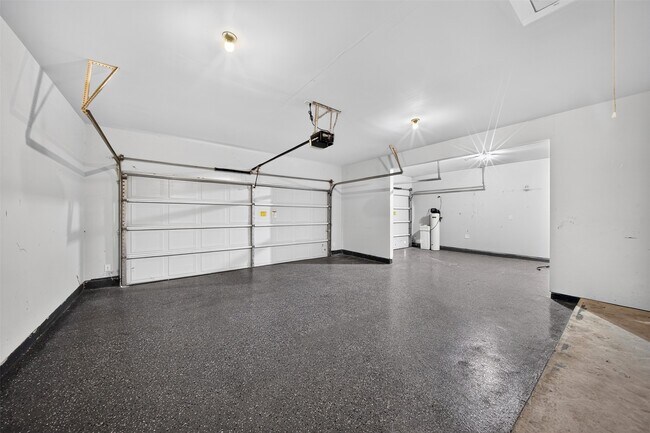 Foto del edificio - 12360 N Chestnut Hls Dr