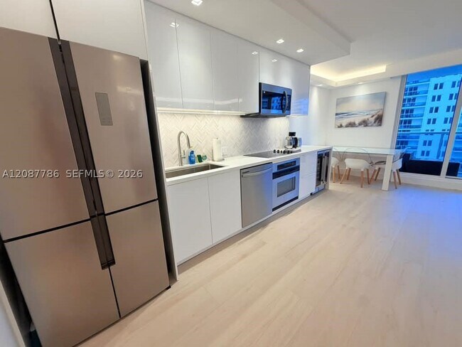 Foto del edificio - 2301 Collins Ave