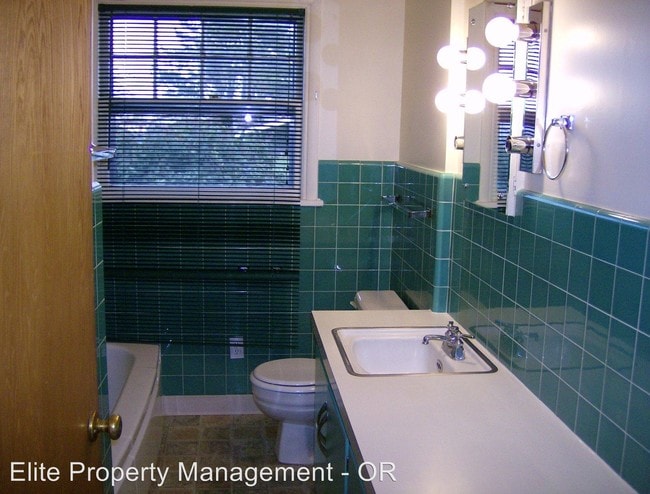 Foto del edificio - 3 br, 2 bath House - 33840 Hwy 99E