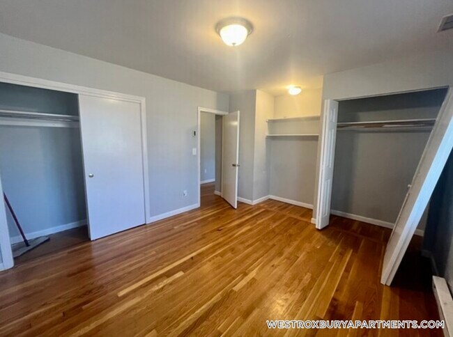 Building Photo - 528 VFW Parkway