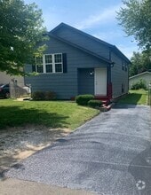 Building Photo - 1422 N Channel Dr