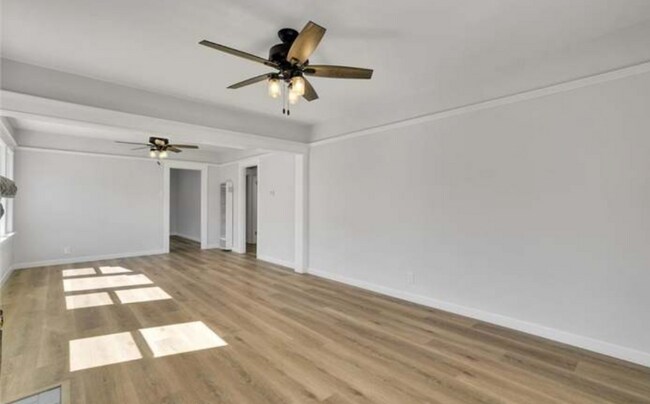 Foto del edificio - 753 W 14th St