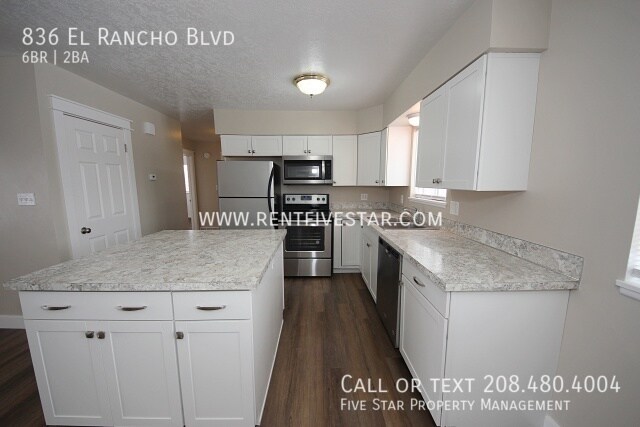 Foto del edificio - 836 El Rancho Blvd