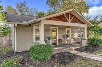 Building Photo - 413 Lockland Dr