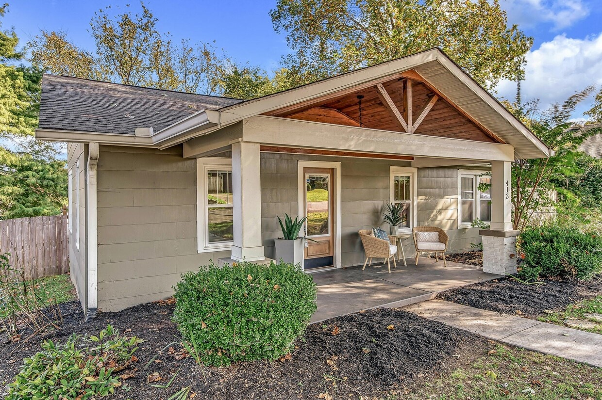 Primary Photo - 413 Lockland Dr