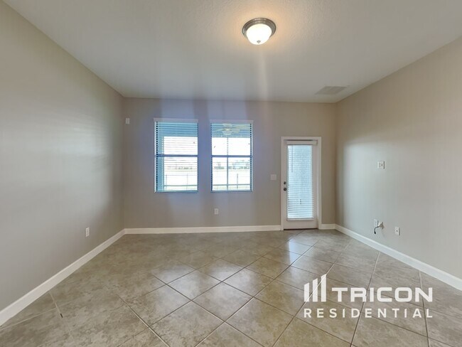 Building Photo - 10156 Newminster Loop Ruskin FL