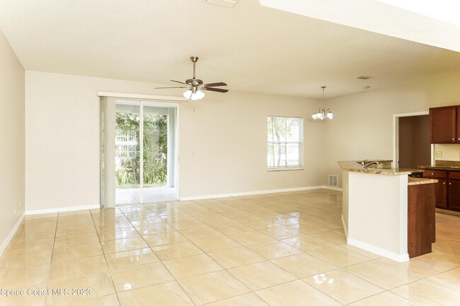 Building Photo - 5510 Shannon Dr
