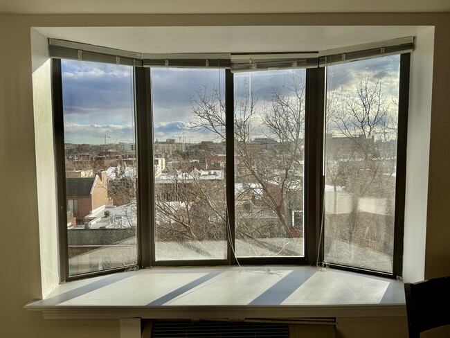 Foto del edificio - 1825 T St NW