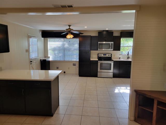 Foto del edificio - 3159 Southlake Park Dr