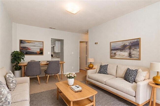 Foto del edificio - 1443 W 40th St