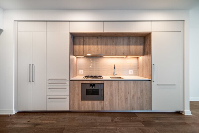 Foto del edificio - 211 N Harbor Dr