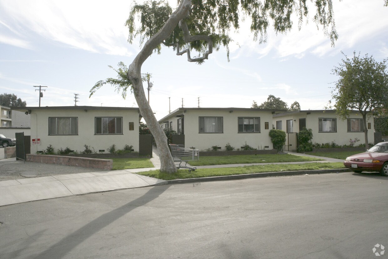 48024806 De Land Ave, Pico Rivera, CA 90660 Apartments in Pico