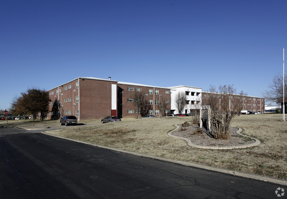 Foto del edificio - J. B. Milam Senior Center