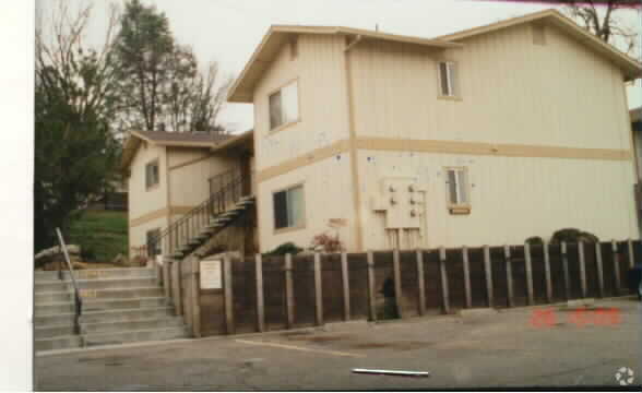 Primary Photo - 49464 Road 427