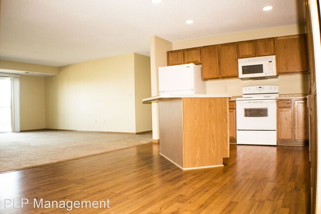 Foto del edificio - 3800 13th Ave N