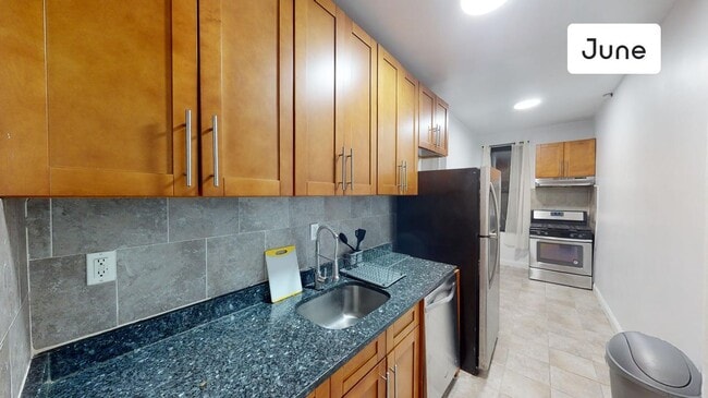 Building Photo - 280 Lenox Avenue