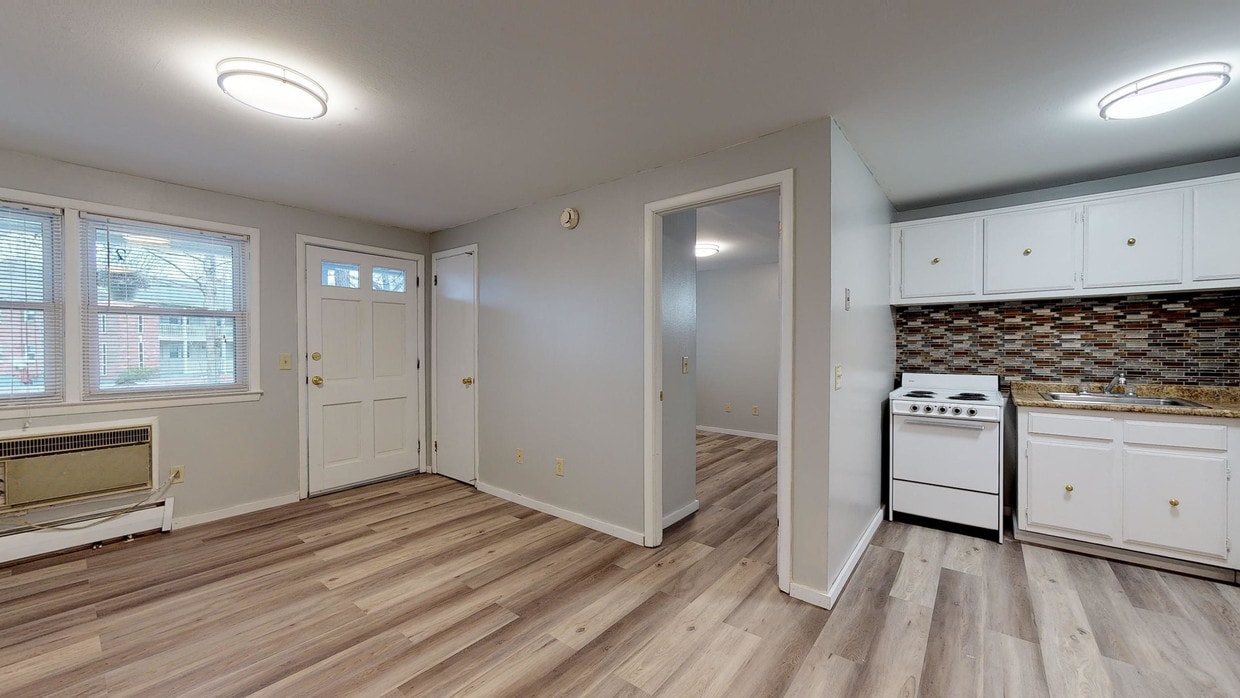 Photo - Willington Oaks Apartments