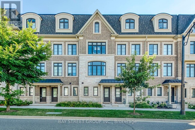 Building Photo - 2119 Lillykin St