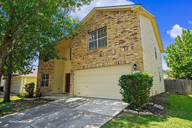 Building Photo - Spacious Cibolo Home Near Steele High School - Realtor Commission: $500