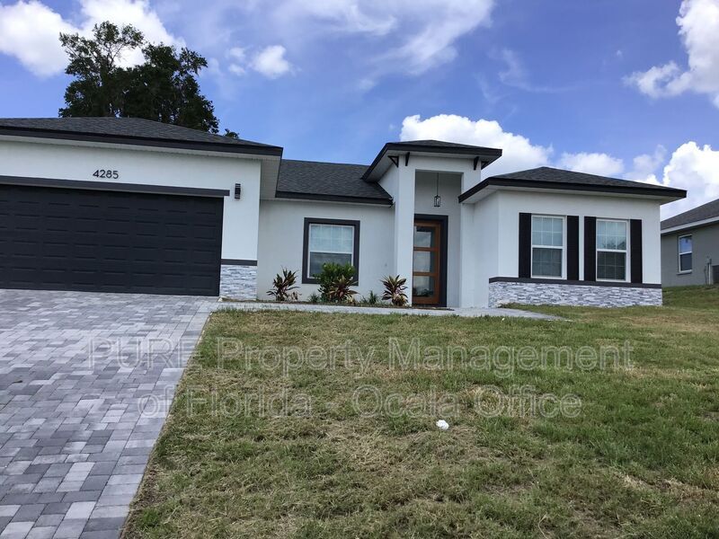 Foto principal - 4285 NW 1st Ct Rd