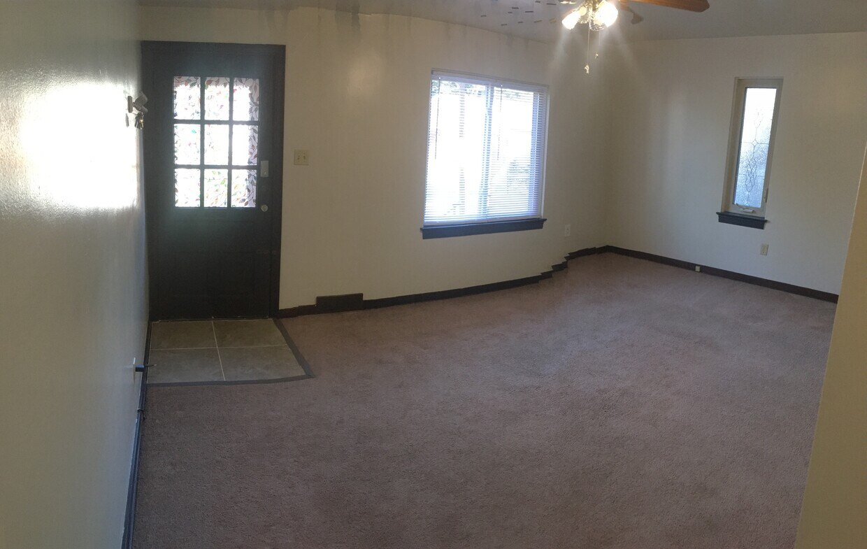 Foto del edificio - 93 N Starr Ave