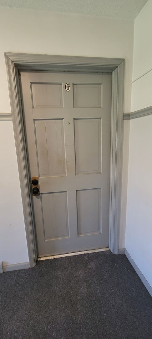 Building Photo - "Chic 1-Bedroom Condo: Your Ideal Home in ...