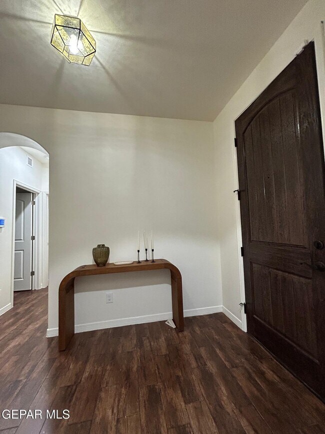 Foto del edificio - 7349 Skyrocket Dr