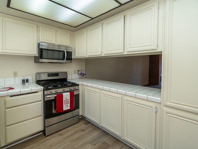 Foto del edificio - 304 S 2nd Ave