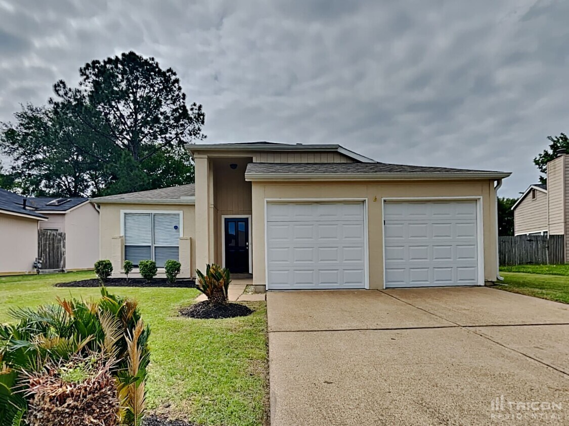 Foto principal - 18311 Autumn Trails Ln