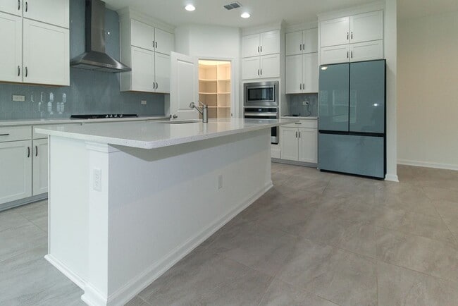 Building Photo - 254 Starnberg Ct