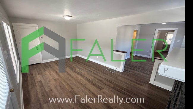 Photo - Belmont Bungalow! House