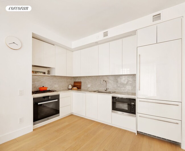 Foto del edificio - 15-1869 W 61st St