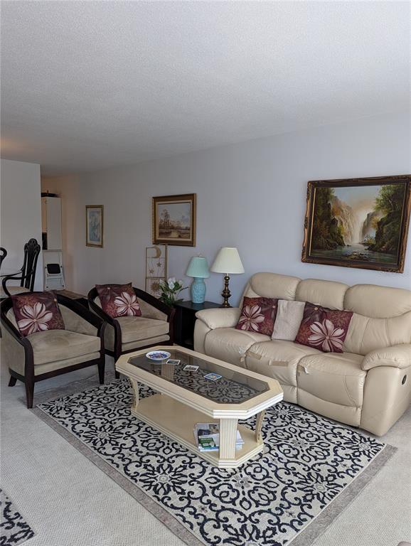 Foto del edificio - 2380 World Pkwy Blvd