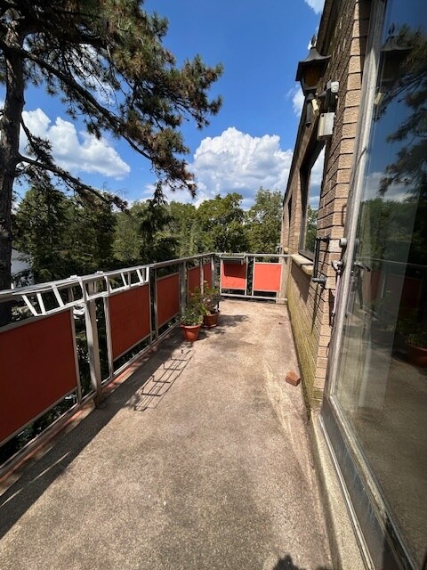 Building Photo - 159 Concord Ave