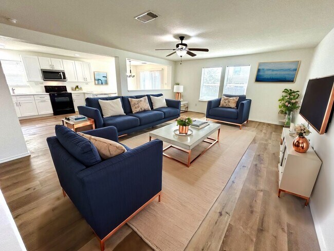 Foto del edificio - **APPLICATION RECEIVED** AVAILABLE NOW! 3 ...