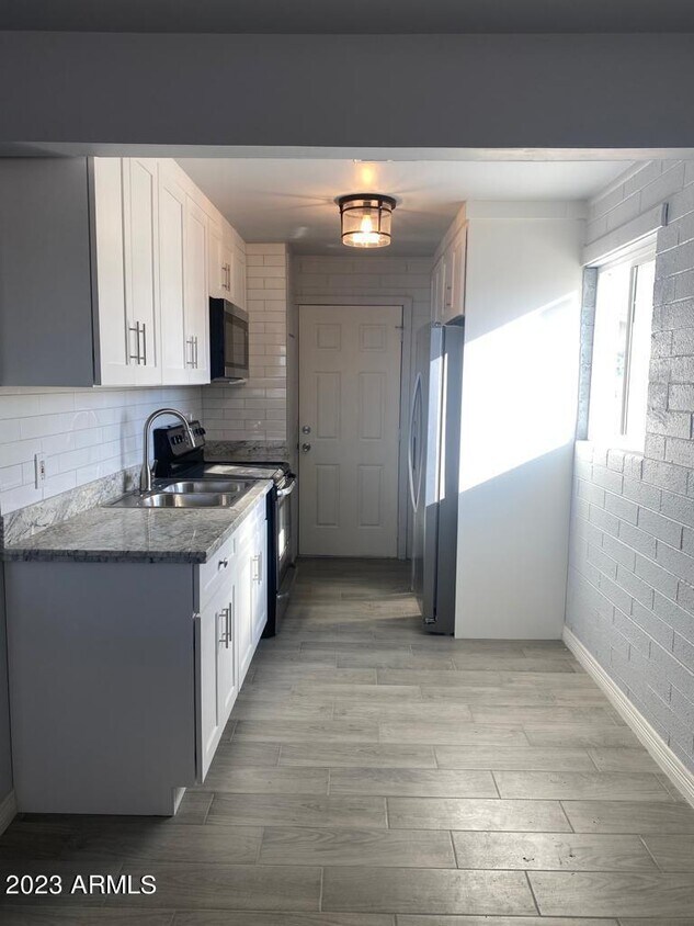 1321 N 48th Pl Unit 4, Phoenix, AZ 85008 Apartment for Rent in