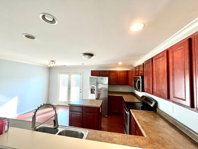 Building Photo - 996 Applecross Dr