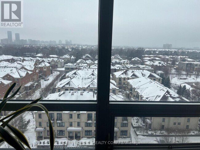 Photo du bâtiment - 520 Steeles Ave W